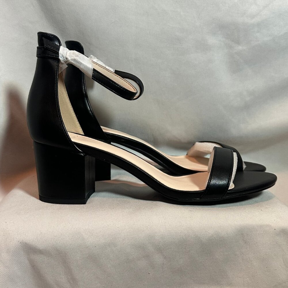 NIB | Halston | Black Ankle Strap Block Heel Sandals | 8.5